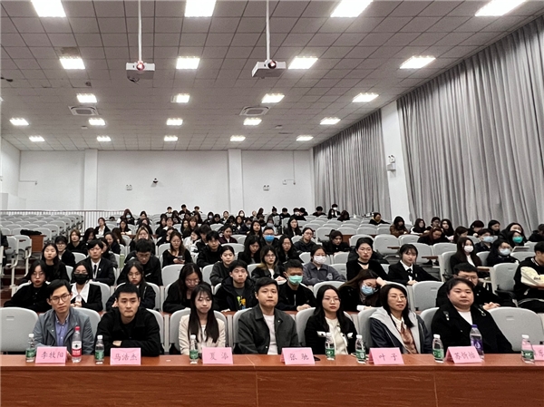 beat365英国官网2022-2023学年优秀学生表彰大会 ——“青春荣光闪耀 榜样力量无穷”