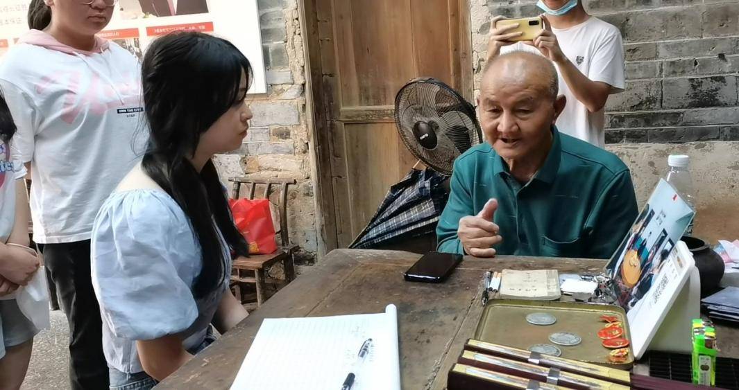 半条被子,温暖中国